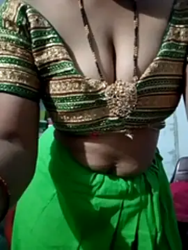 Snapshot of ramya_sri chatting on 02-15-26, 07:51 ramya sri online show from 02-15-26, 07:51