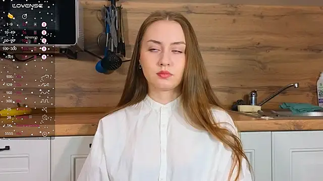 Snapshot of Alana_Richer chatting on 01-13-26, 06:06 Alana Richer online show from 01-13-26, 06:06