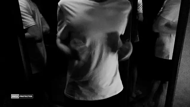 Snapshot of Sauntper chatting on 01-19-26, 03:16 Sauntper online show from 01-19-26, 03:16