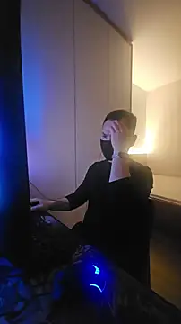 OnlyHand9x online show from 02-03-26, 04:56