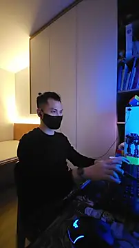 OnlyHand9x online show from 02-08-26, 04:05