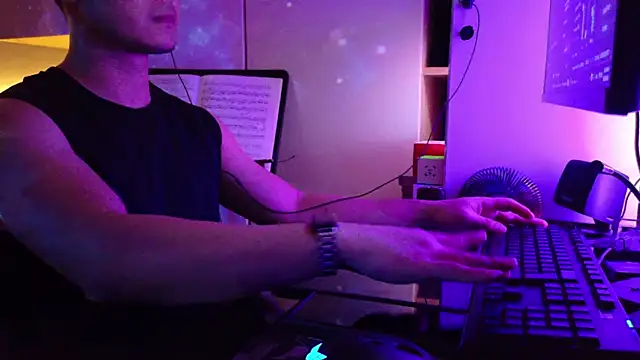 OnlyHand9x online show from 06-27-26, 05:41