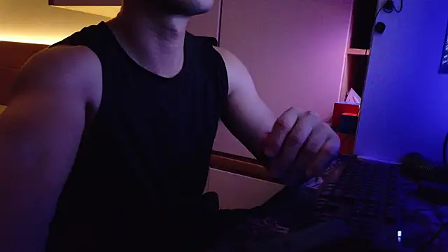 OnlyHand9x online show from 07-21-26, 05:03