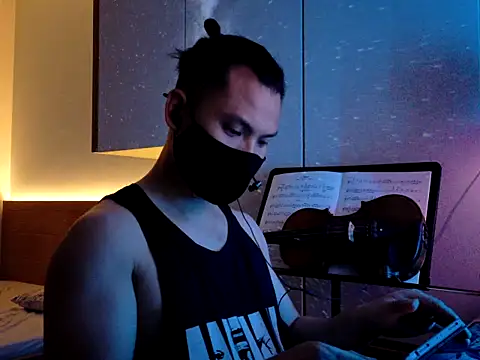 OnlyHand9x online show from 04-28-26, 06:45