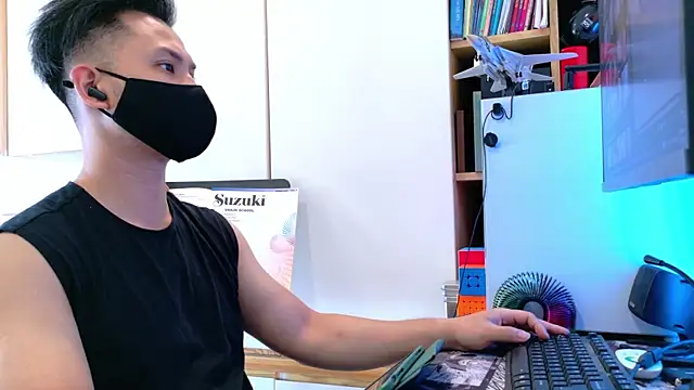 OnlyHand9x online show from 07-16-26, 04:31