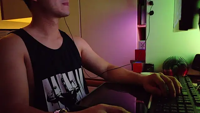 OnlyHand9x online show from 07-05-26, 03:52