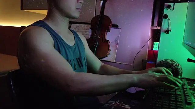 OnlyHand9x online show from 07-13-26, 04:06