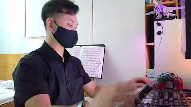 OnlyHand9x online show from 06-25-26, 05:05