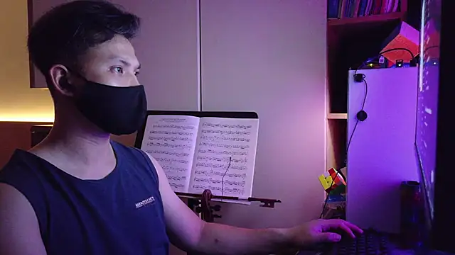OnlyHand9x online show from 05-16-26, 05:45