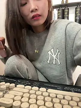 Navy Vina online show from 02-04-26, 05:35