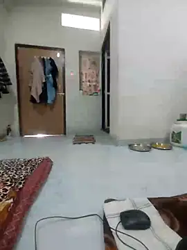 Honey lily-93 online show from 03-26-26, 08:01