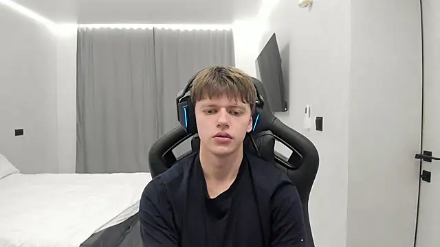 bonekoambalabu online show from 04-16-26, 06:08