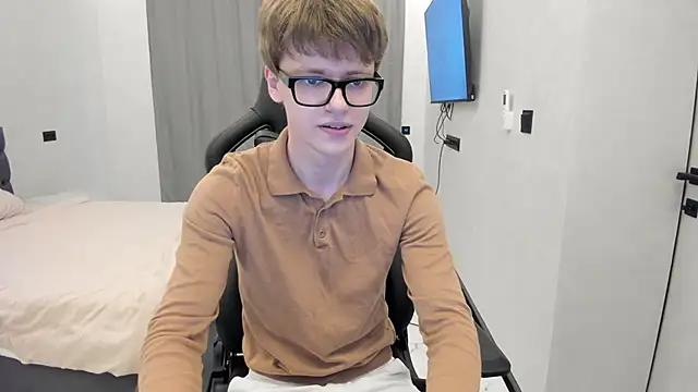 bonekoambalabu online show from 04-25-26, 04:04