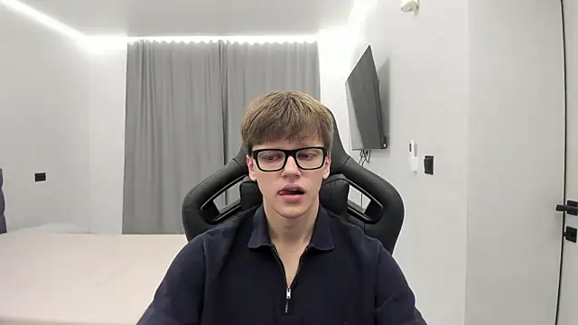 bonekoambalabu online show from 04-26-26, 02:25