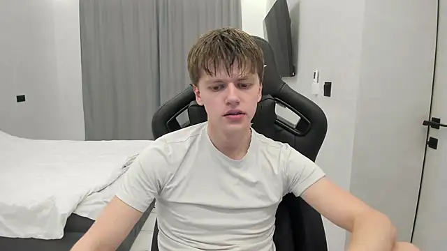 bonekoambalabu online show from 04-20-26, 02:29