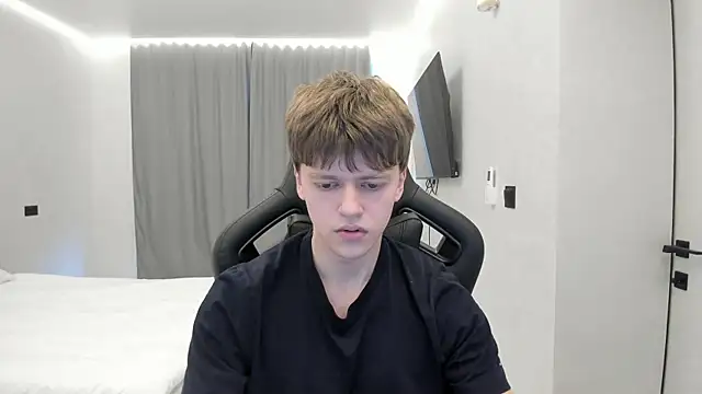 bonekoambalabu online show from 04-17-26, 02:20