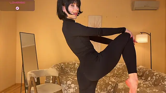 E1ara online show from 04-05-26, 11:28