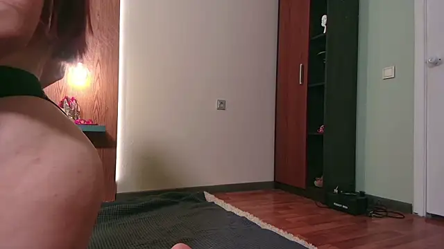 Snapshot of Kortney_Fox chatting on 01-19-26, 07:45 Kortney Fox online show from 01-19-26, 07:45