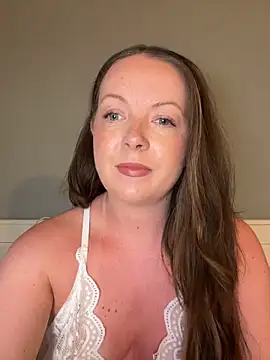 Nova-Vixen online show from 03-27-26, 05:58