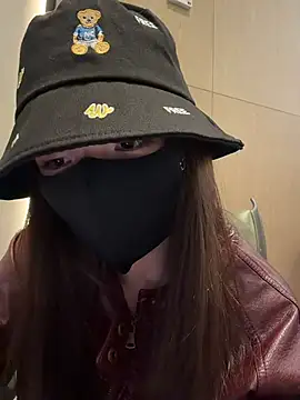 ZJbaby online show from 04-05-26, 01:18