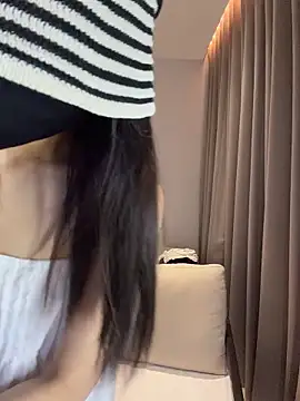 ZJbaby online show from 06-01-26, 01:55