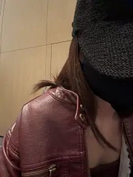 ZJbaby online show from 04-12-26, 01:36