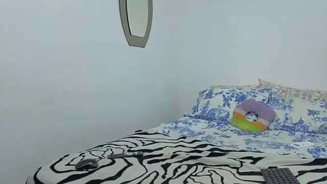 IsabelaAcosta online show from 05-18-26, 07:51
