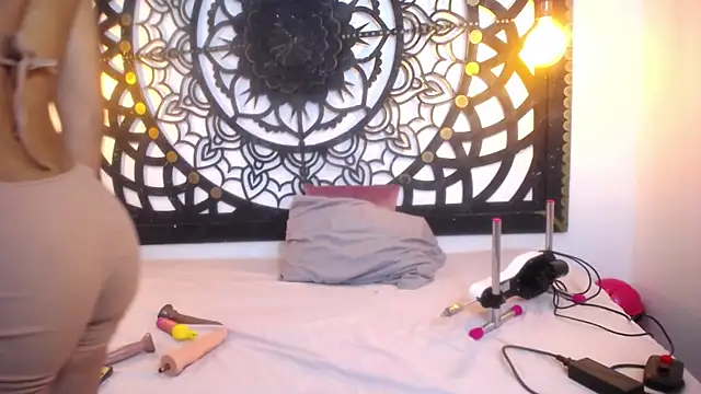 salome willianss online show from 02-17-26, 01:41