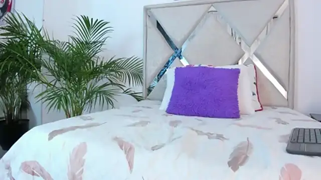 Liam saint online show from 03-28-26, 01:12