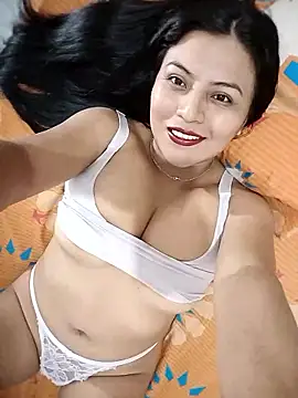 Laura-2026 online show from 01-11-26, 04:19