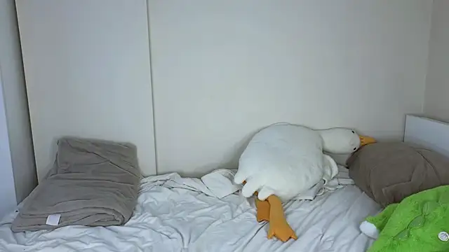 jasmilee online show from 02-12-26, 06:18