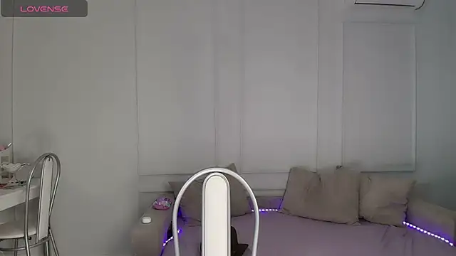 jasmilee online show from 05-20-26, 01:30