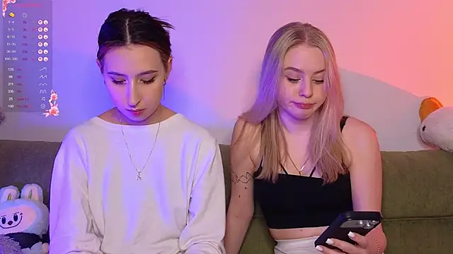 Snapshot of Mimipaws chatting on 02-01-26, 08:18 Mimipaws online show from 02-01-26, 08:18