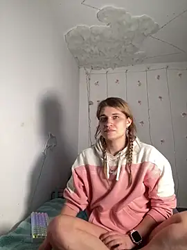 YoungSophie online show from 02-20-26, 12:51