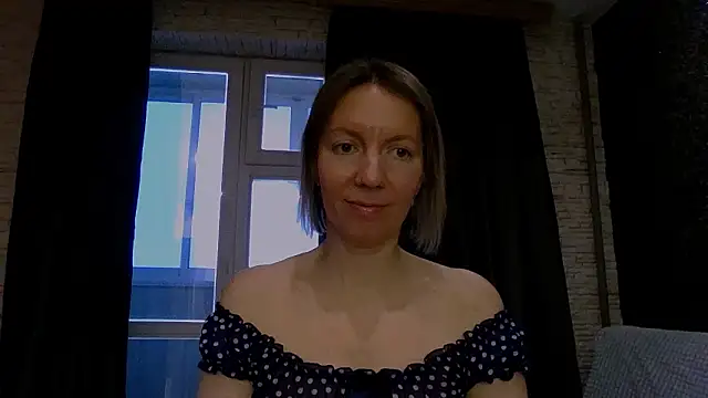 Amanda Luxe online show from 02-11-26, 03:06