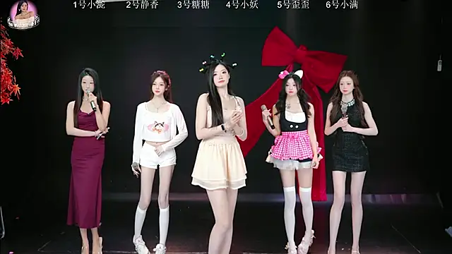 Shiny-girl7788 online show from 03-15-26, 10:22