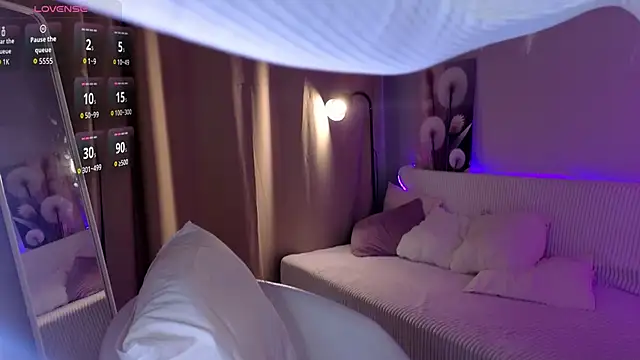 SmolCutie online show from 02-25-26, 04:56