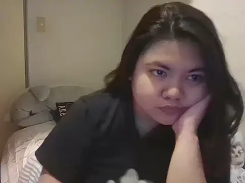 Snapshot of Allie_143 chatting on 01-09-26, 12:12 Allie 143 online show from 01-09-26, 12:12