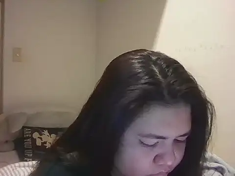 Snapshot of Allie_143 chatting on 01-06-26, 08:51 Allie 143 online show from 01-06-26, 08:51