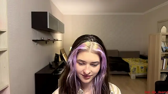 Dia DeAmas online show from 04-20-26, 03:46