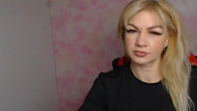 Madonna Fire online show from 03-25-26, 06:35