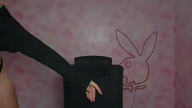 Madonna Fire online show from 03-22-26, 06:59