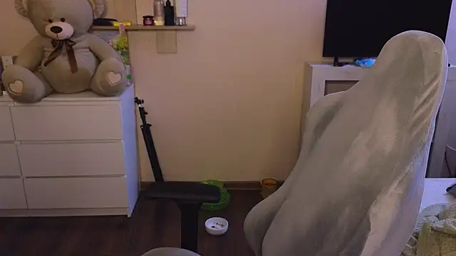 Ol1via online show from 03-26-26, 03:05