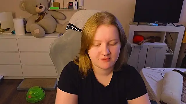 Ol1via online show from 04-10-26, 03:24