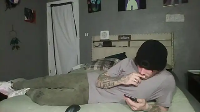 Derrick7799 online show from 01-13-26, 02:15