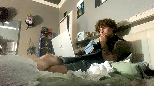 Derrick7799 online show from 01-08-26, 05:02