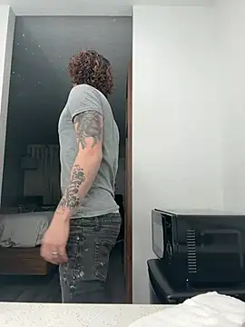 Derrick7799 online show from 02-21-26, 07:43