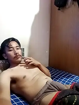 Snapshot of Reynalx chatting on 01-15-26, 12:08 Reynalx online show from 01-15-26, 12:08