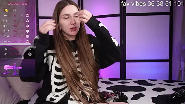 Alice Goth online show from 03-15-26, 09:27