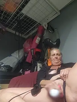 HotAzMilf online show from 04-14-26, 03:17